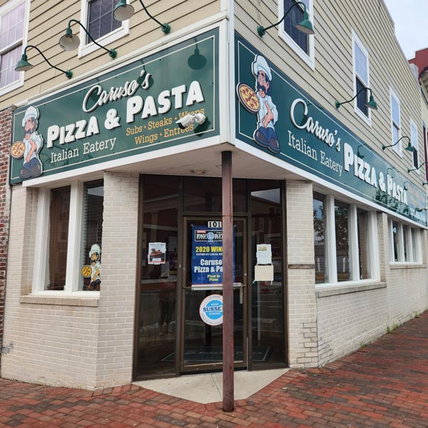Caruso's Pizza store front in georgetown